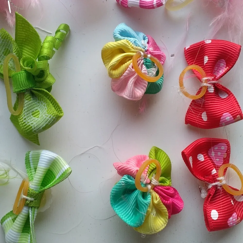 N/A feather ribbons